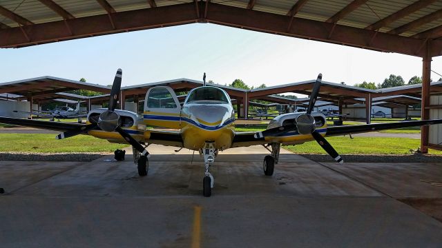 Beechcraft 55 Baron (N5WE)