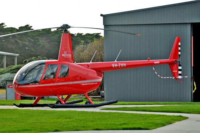 Robinson R-44 (VH-ZVH) - Sightseeing helio at the Twelve Apostles