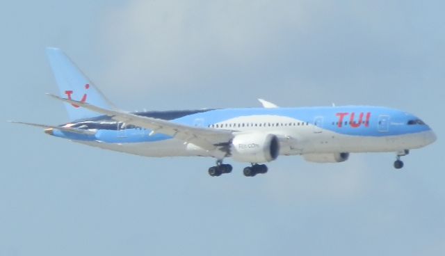 Boeing 787-8 (OO-JDL) - Coming in from Brussels(EBBR)