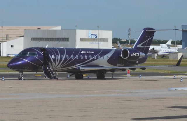 Canadair Regional Jet CRJ-200 (LY-VTA) - 08/09/2013