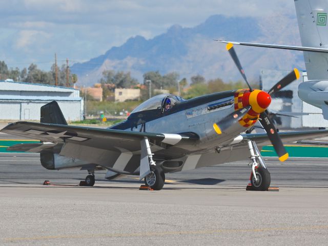 North American P-51 Mustang (41-3334)