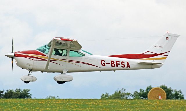 Cessna Skylane (G-BFSA)