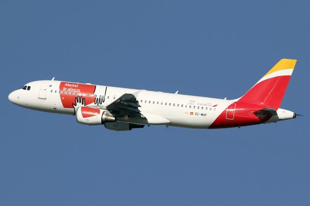 Airbus A320 (EC-MUF)