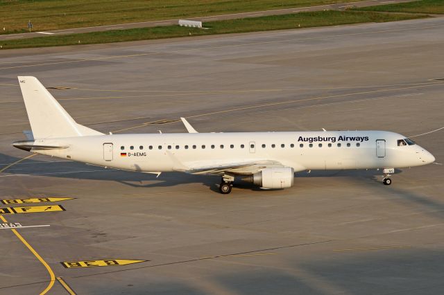 Embraer ERJ-190 (D-AEMG)