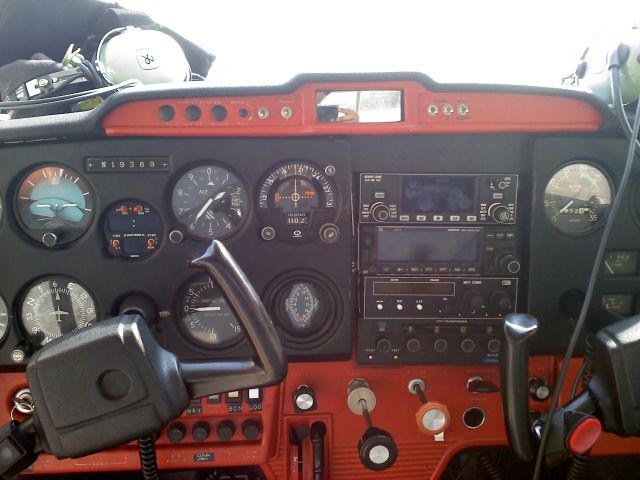 Cessna Commuter (N19389)