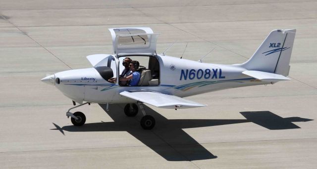 LIBERTY (2) XL-2 (N608XL) - N608XL taxiing past the observation deck at the general aviation terminal.