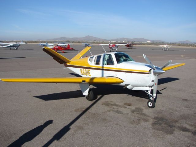 Beechcraft 35 Bonanza (N601E)