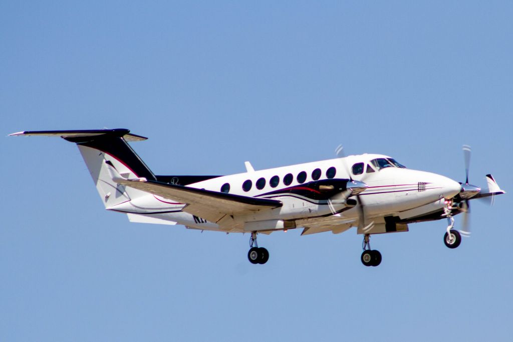Beechcraft Super King Air 350 (N17WC)