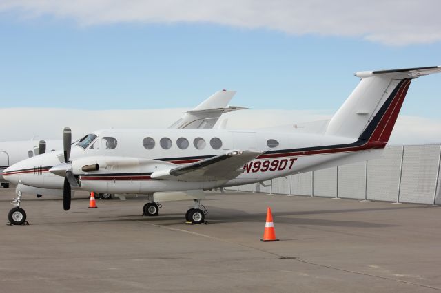 Beechcraft Super King Air 200 (N999DT)