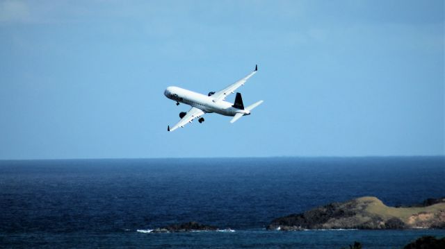 Airbus A321 (N971JT)