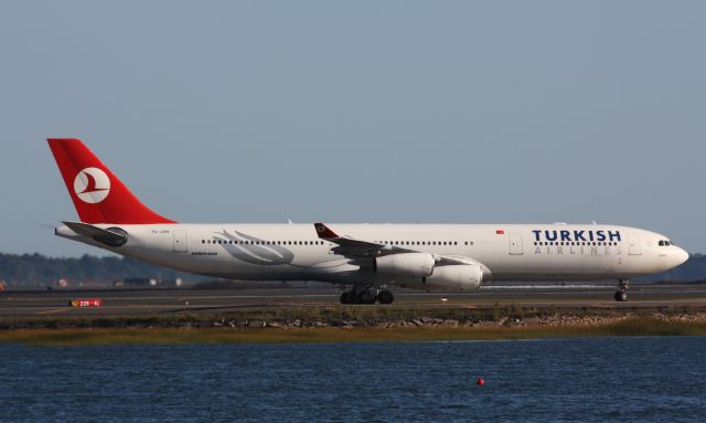 Airbus A340-300 (TC-JDN)