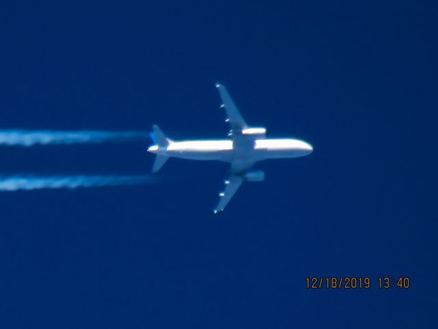 Airbus A320 (N435UA)