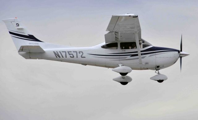 Cessna Skylane (N17572) - Angel Flight landing at Merced Regional Airport (KMCE)