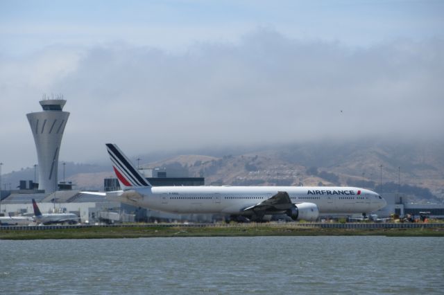 BOEING 777-300ER (F-GSQG) - Air France Boeing 777 taxiing for takeoff at SFO