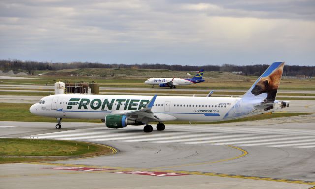 Airbus A321 (N713FR) - Frontier Airlines Airbus A321-211(WL) N713FR in Detroit 