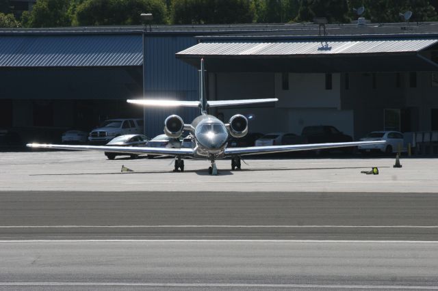 Cessna Citation Sovereign (N6GU) - Harrison Fords Citation Sovereign awaiting passengers..