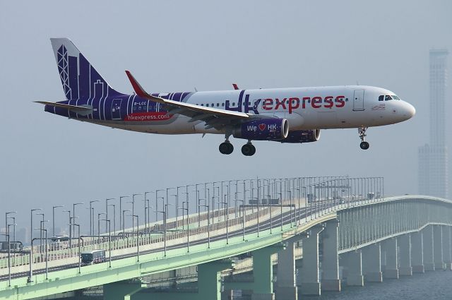 Airbus A320 (B-LCC)