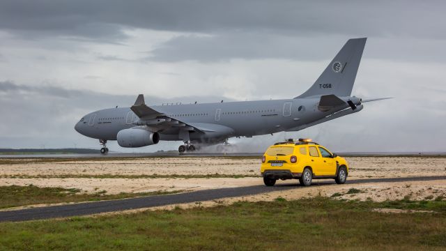 Airbus A330-200 (T058)