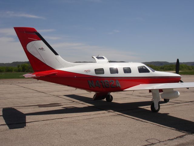 Piper Malibu Mirage (N4162A)