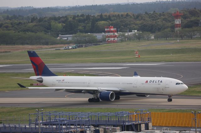 Airbus A330-300 (N811NW)