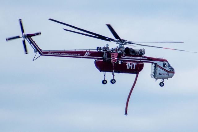 Sikorsky CH-54 Tarhe (N721HT) - Working the Loyalton Fire north of Truckee, CA - August 16, 2020