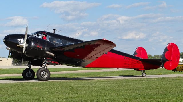 Beechcraft 18 (N9109R) - Matt Younkins Beech 18 taxing to the ramp at AirVenture 2015!