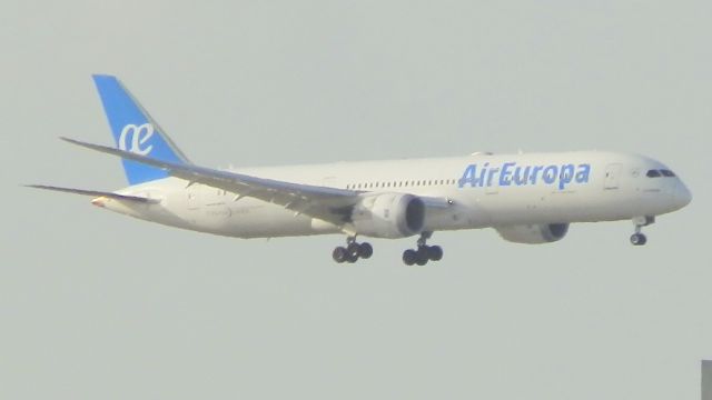 Boeing 787-9 Dreamliner (EC-MTI) - On finals from Madrid,Barajas(LEMD)