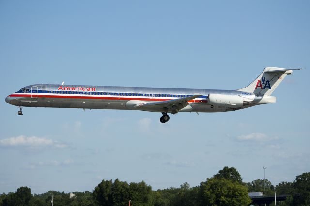 McDonnell Douglas MD-83 (N966TW) - August 2013