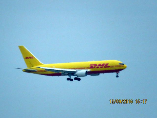 BOEING 767-200 (N769AX)