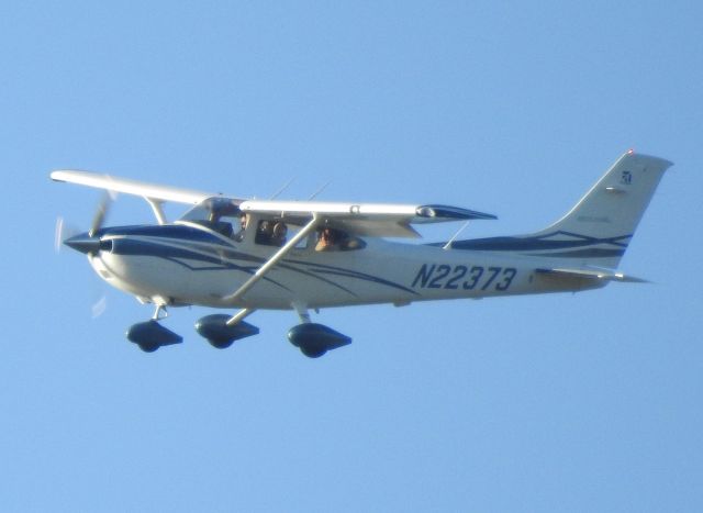 Cessna Skylane (N22373)