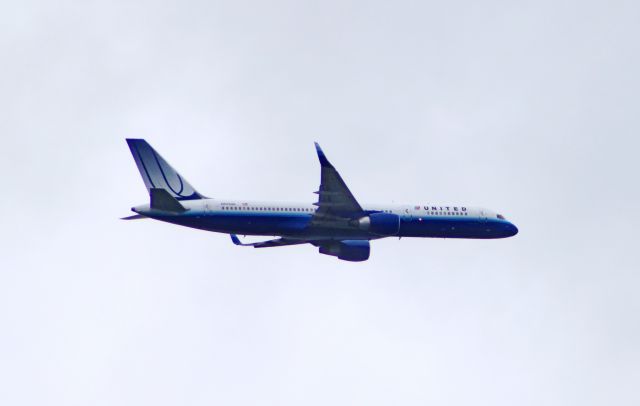 N555UA —