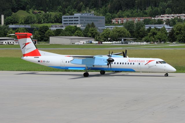 de Havilland Dash 8-400 (OE-LGJ)