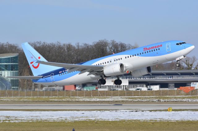 Boeing 737-800 (G-TAWA)