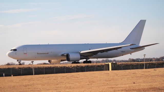 BOEING 767-300 (N632GT)