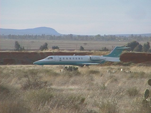 Learjet 45 (C-FSDL) - Taking off in runway 20 Zacatecas