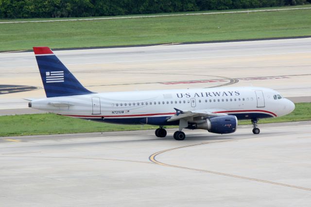 Airbus A319 (N721UW) - US Air Flight 1686 (N721UW) taxis at Tampa International Airport prior to a flight to Reagan National Airport