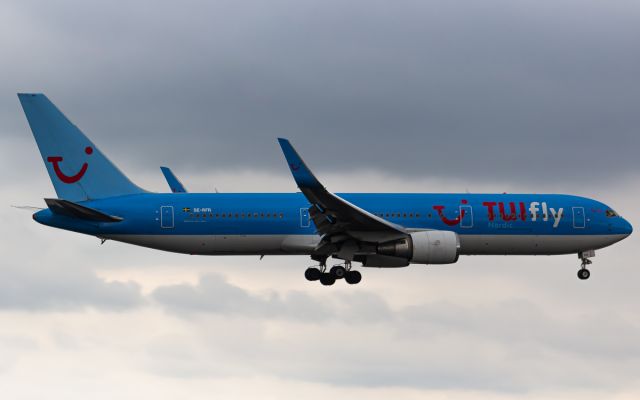 BOEING 767-300 (SE-RFR)