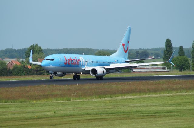 Boeing 737-800 (OO-JAF)