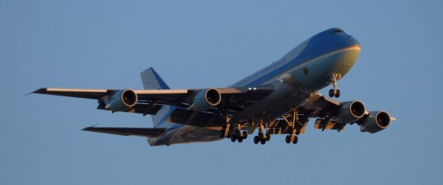 Boeing 747-200 (N28000) - phoenix sky harbor international airport Air Force One 19FEB20