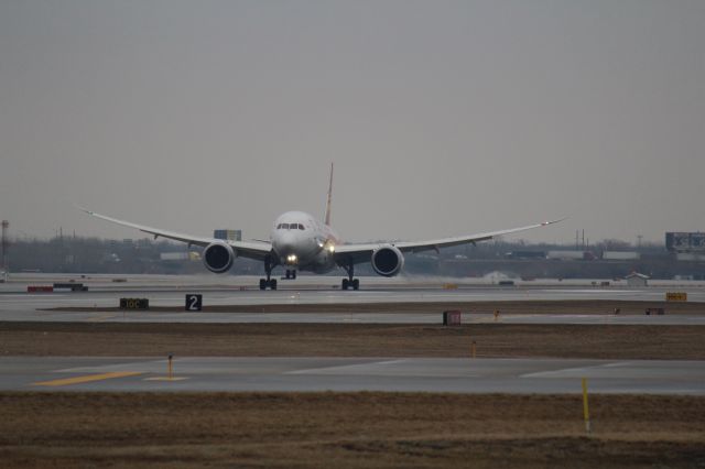 Boeing 787-8 (B-2722)