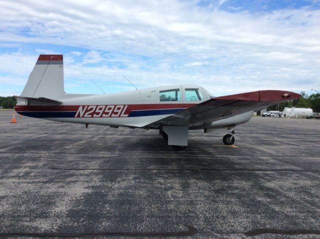 Mooney M-20 (N2999L)