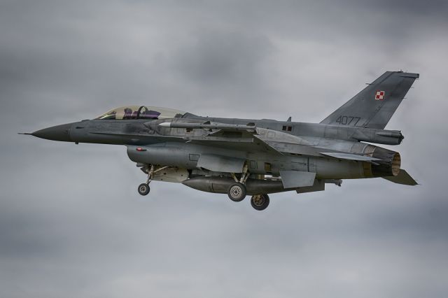 Lockheed F-16 Fighting Falcon (N4077) - Reg is 4077