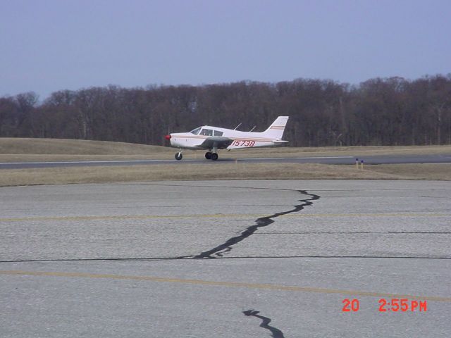 Piper Cherokee (N15738) - Touch n go on 27; 2/20/09