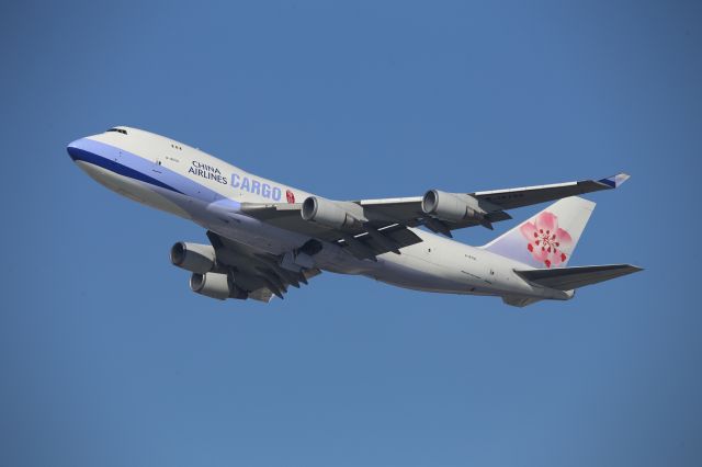 Boeing 747-400 (B-18706)