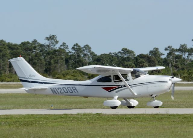 Cessna Skylane (N120GR) - Florida International Air Show at Punta Gorda Airport in Punta Gorda, FL