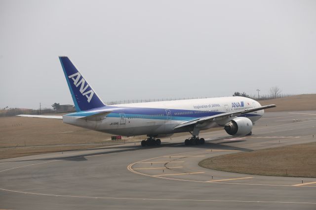 Boeing 777-200 (JA706A) - 30 March 2015: HKD-HND.