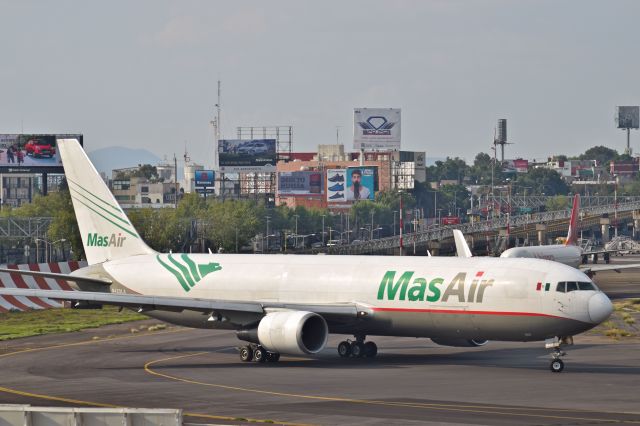 BOEING 767-300 (N420LA) - Boeing B767-316ERF N420LA MSN 34627 of MAS Air Cargo is taxiing for take off from runway 05R at Mexico City International Airport (06/2019).