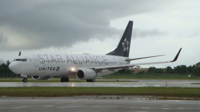 Boeing 737-800 (N26210)