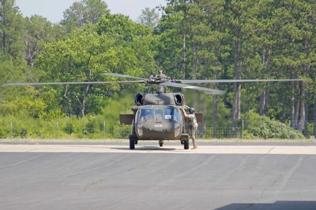 Sikorsky S-70 (8826026) - A Sikorsky US Army UH-60M Black Hawk, 88-26026, cn 70-1235, just after refueling at Sparta/Ft. McCoy Airport, Sparta, (KCMY) USA – WI, during Warrior Exercise 86-13-01 (WAREX) on 17 Jul 2013.