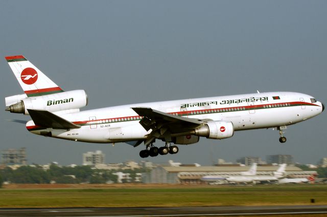 McDonnell Douglas DC-10 (S2-ACR)